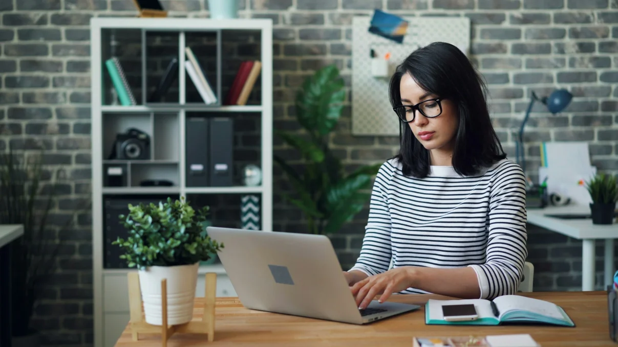 Kunci Utama Sewa Laptop Krembung